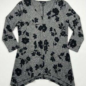 ALYX Women’s Large Grey Floral Hacci Knit Tunic Top Sharkbite Hem Soft Stretch